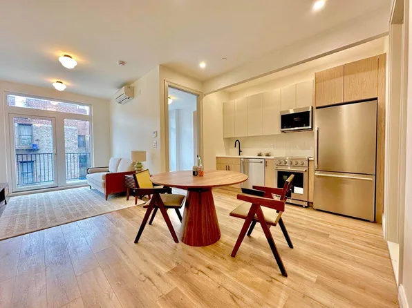 264 Sullivan Place image 1 of 7