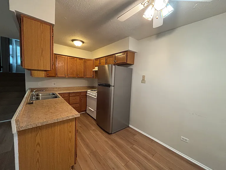 1158 Inverrary Ln — Photo 2
