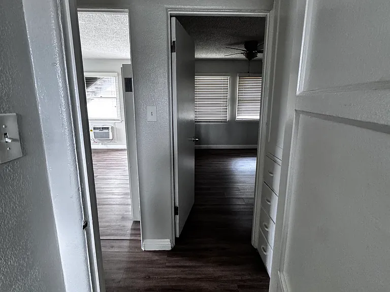 3961 Brockton Ave #4 — Photo 19