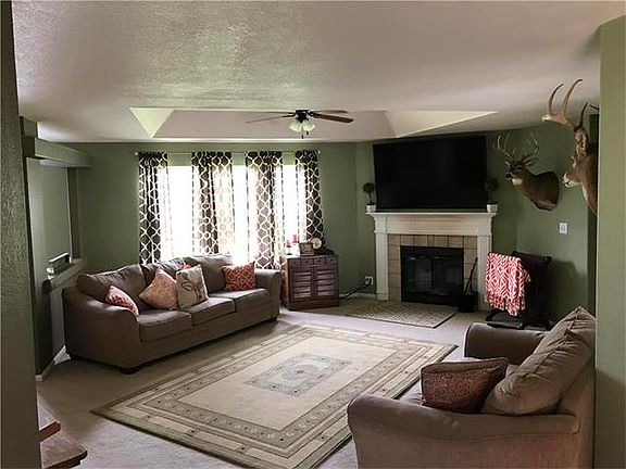 5th image of 36248 W 287th St