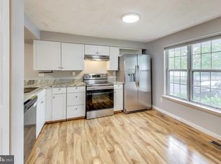 16420 Pennsbury Dr, Bowie, MD 20716