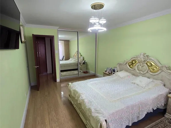 108-49 63rd Avenue image 6 of 13