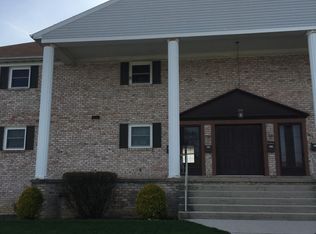 756 Eichelberger St, Hanover, PA 17331