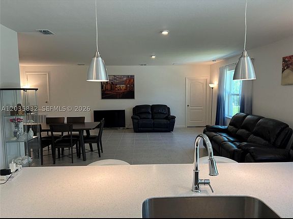 3rd image of 26484 View Dr