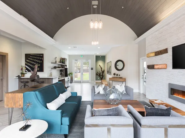 Montrachet Apartments