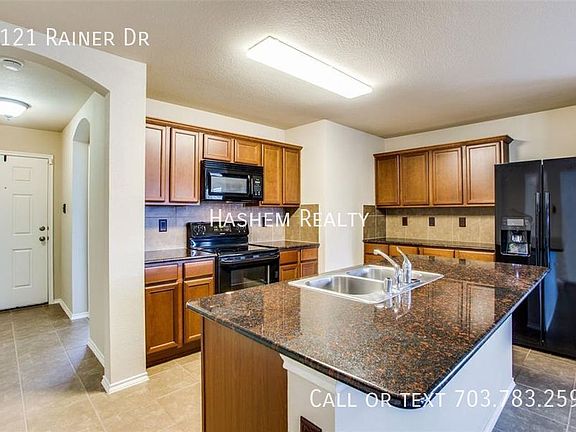 4th image of 1121 Rainer Dr