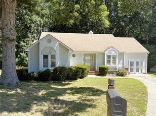 4025 Sherry Ct, Jamestown, NC 27282