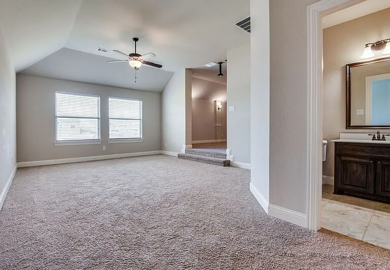 830 Cross Creek Dr — Photo 12