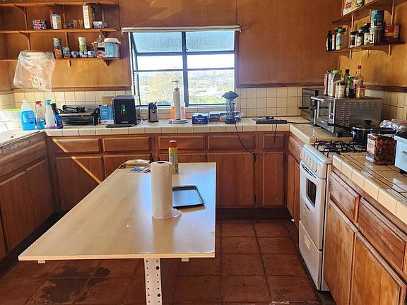 3rd image of 6367 Madrone Ave