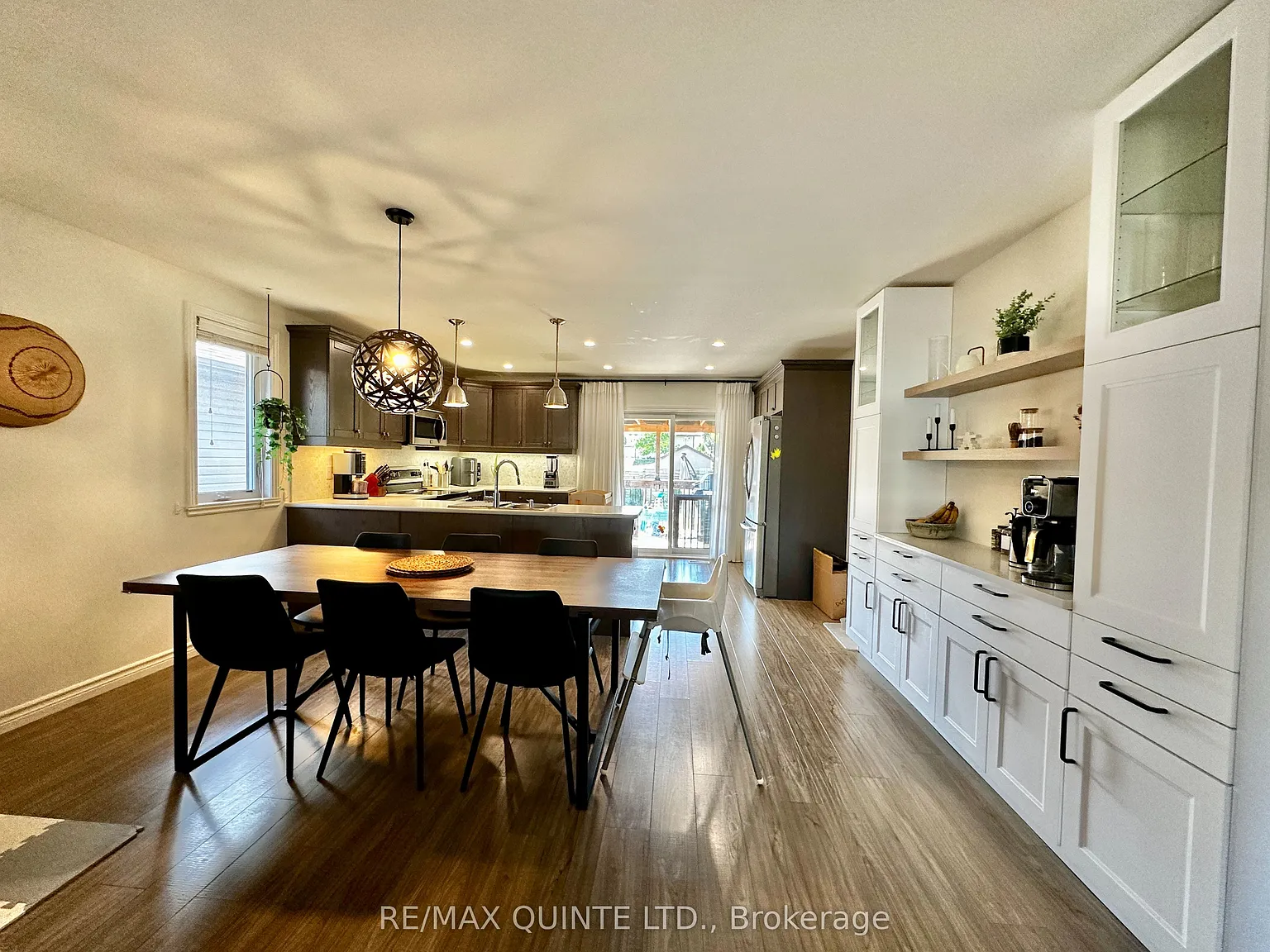 4 bed, $3,600 — Photo 2