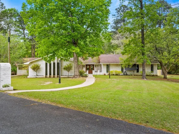 108 Oak St, Leesville, LA 71446