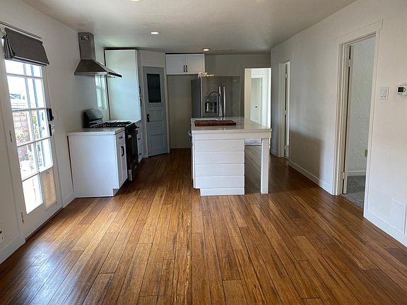 4th image of 3175 Clay Ave