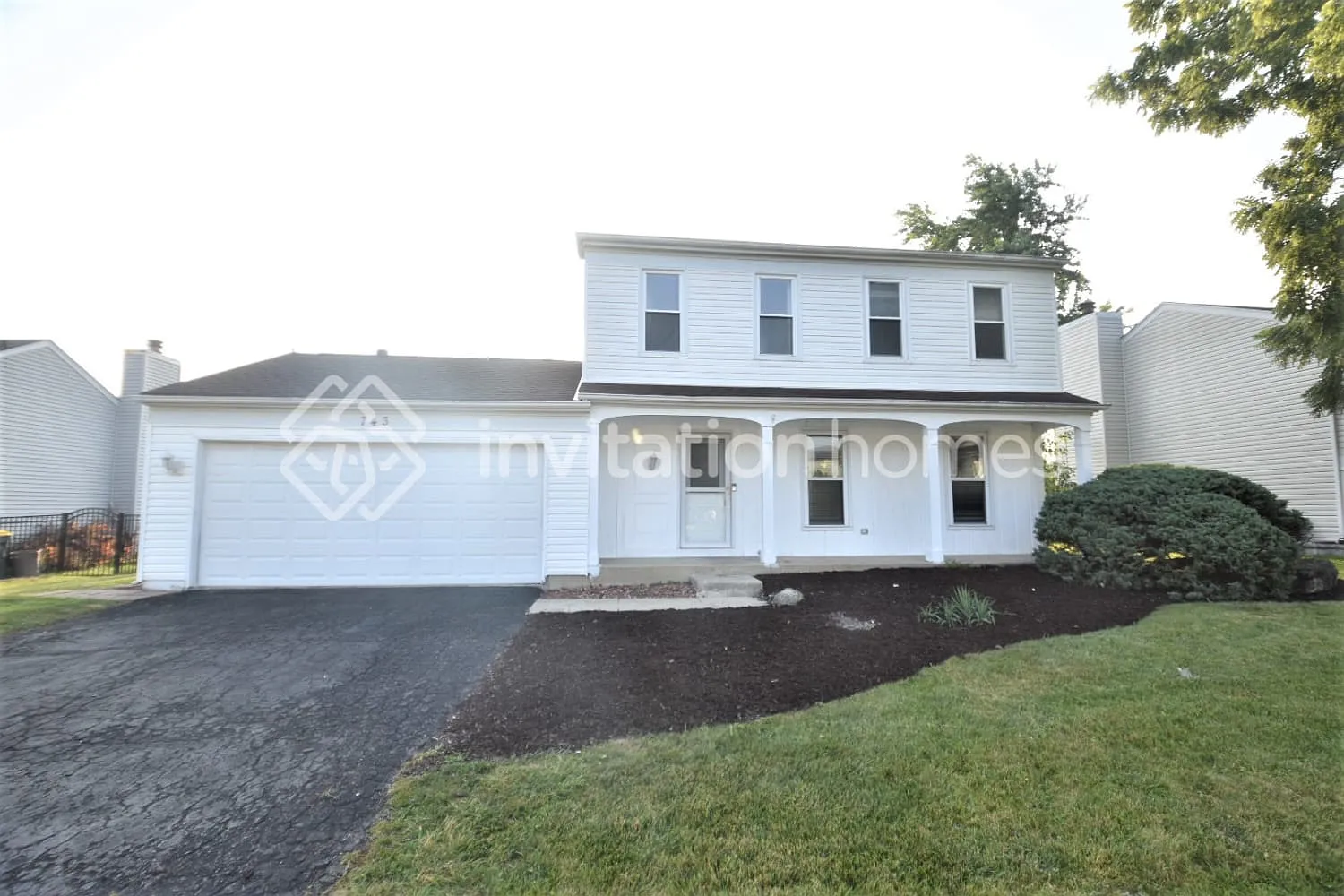 743 Hemlock Ln photo 1