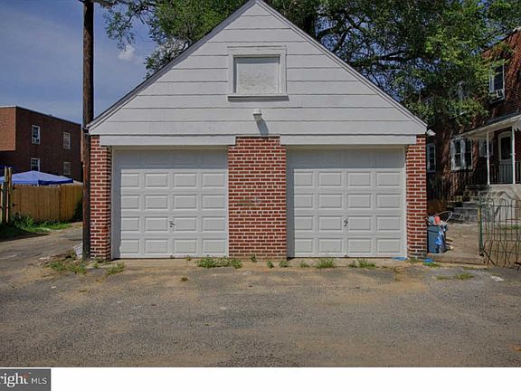 2nd image of 4635 Woodland Ave