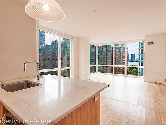 4th image of 300 N End Ave APT 9F