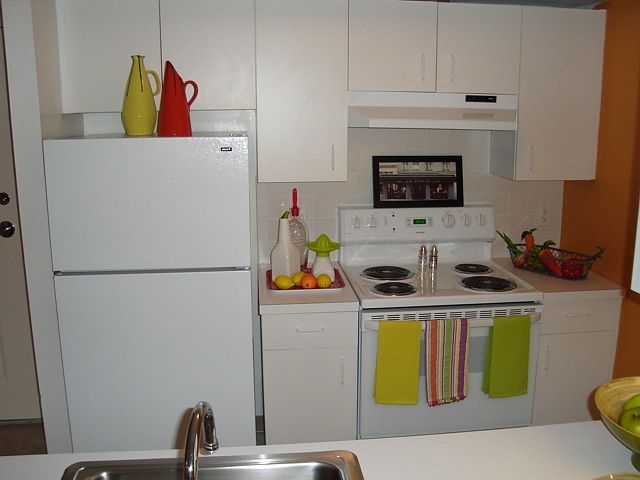 2nd image of 93 Orange St APT 301