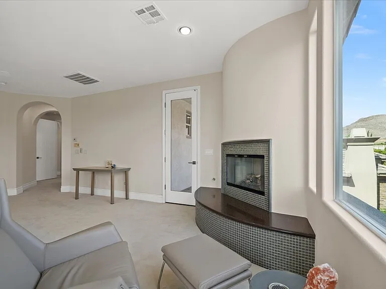3043 Red Springs Dr — Photo 20