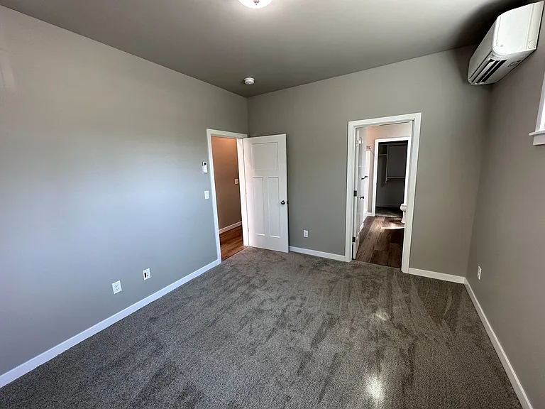 338 E 12th Ave — Photo 32