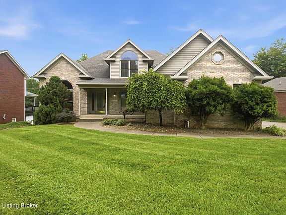 2nd image of 8109 Windsor Lakes Ct