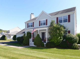 25 W Deer Trl, Pawling, NY 12564