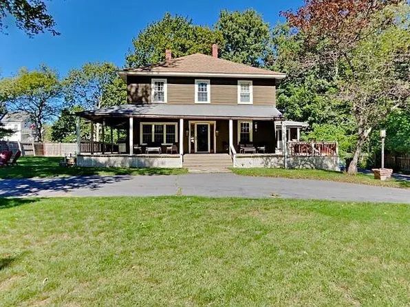 5 Lewis Avenue, Old Orchard Beach, ME 04064