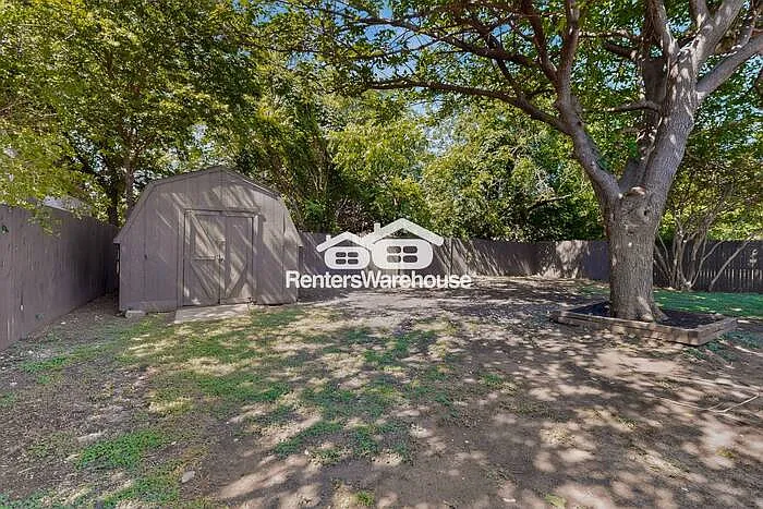 6529 Blue Grass Dr — Photo 40
