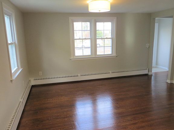 Living or Dining Room