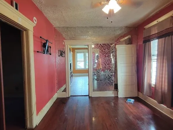 25 Dwight Street image 5 of 49