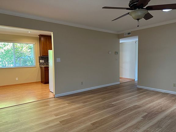5th image of 1441 Essex Way