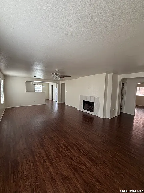 3 bed, 2.0 bath, 1608 sqft, $1,800 — Photo 3