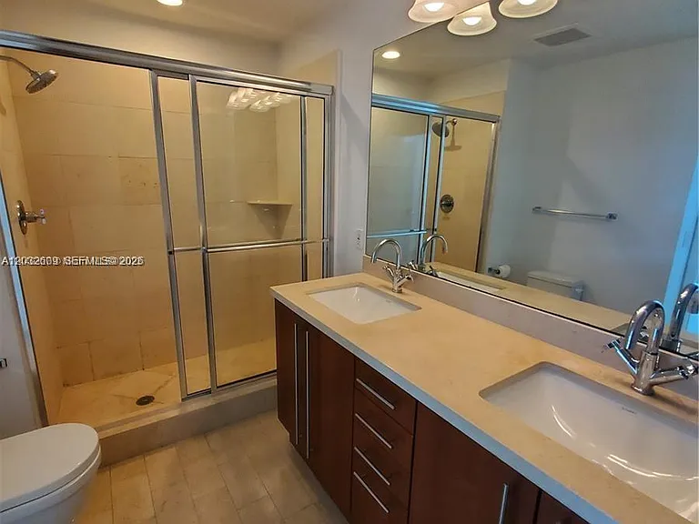 1111 SW 1st Ave #2323 — Photo 7