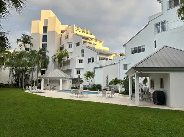 50 Ocean Lane Dr, Key Biscayne, FL