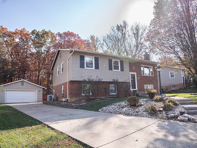 13227 Sturbridge Rd — Photo 13