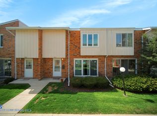 9652 S Karlov Ave, Oak Lawn, IL 60453