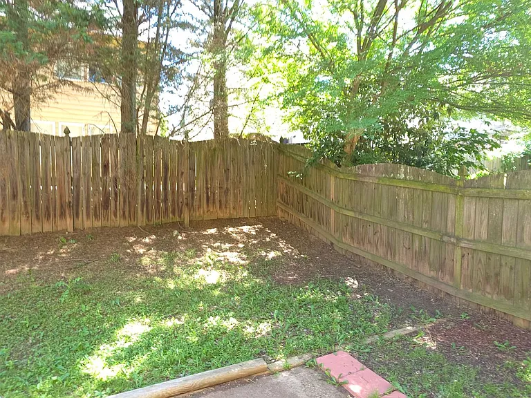 237 Ascott Ln — Photo 19