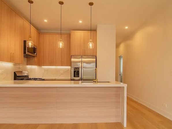 2046 W Washington Blvd #3