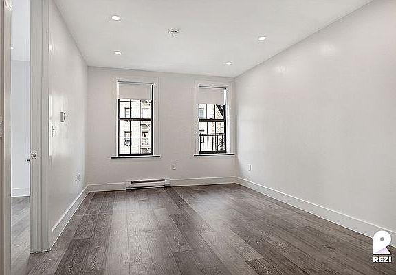 4th image of 65 Seaman Ave #3B