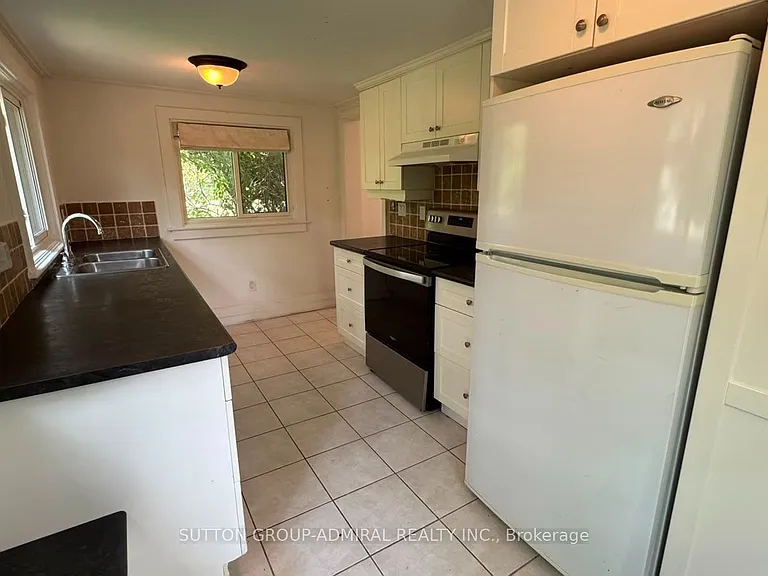 741 Gorham St — Photo 9