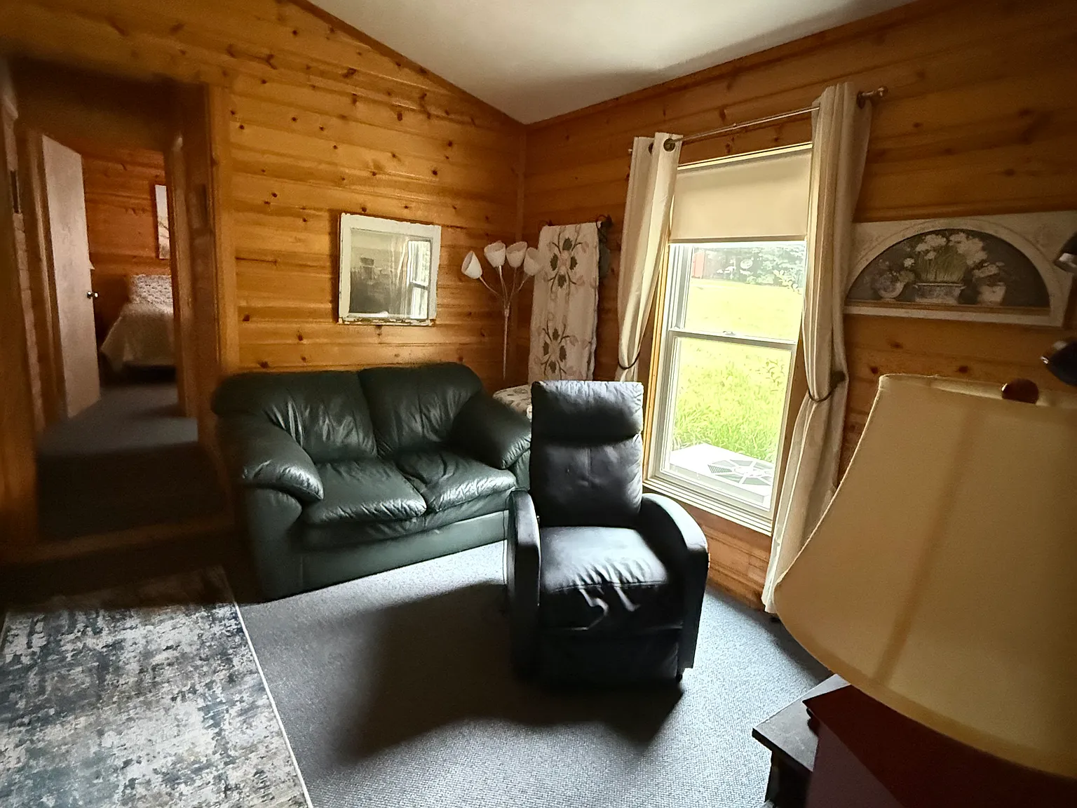 3 bed, 1.5 bath, 934 sqft, $1,600 — Photo 4