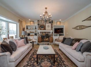 N61W29581 S Woodfield Rd, Hartland, WI 53029
