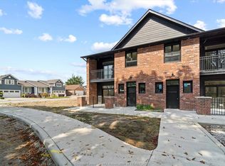 515 Dalhousie St #2B, Amherstburg, ON N9V 3P3