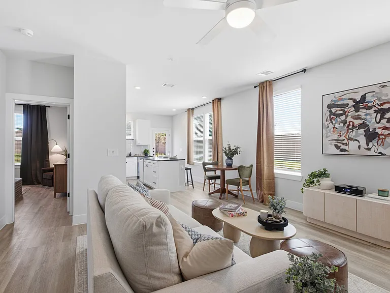 HARMON Melissa by Crescent Communities — Photo 7