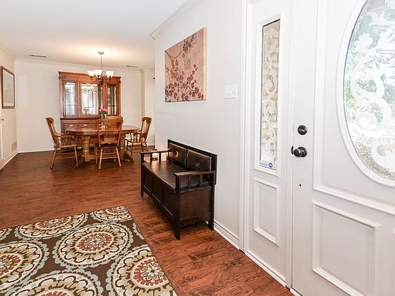 3rd image of 2804 Sausalito Dr