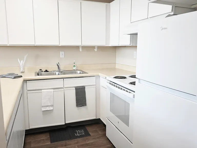 Rosewater Apartments — Photo 34
