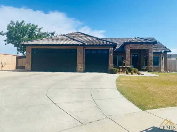 701 Promenade Ct, Shafter, CA 93263