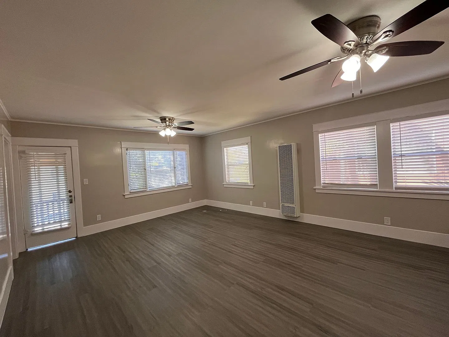 1127-1141 E 1st St Long Beach, Ca 90802 — Photo 4