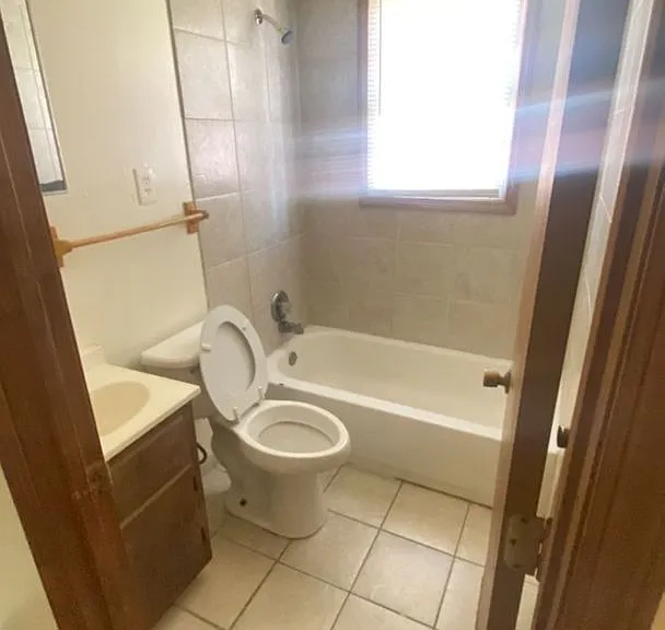 1545 Britton St — Photo 7