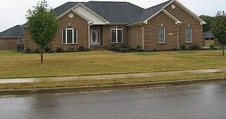 2nd image of 104 Beau Terra Ln