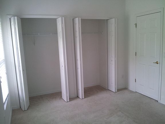 5th image of 10172 Regent Park Dr