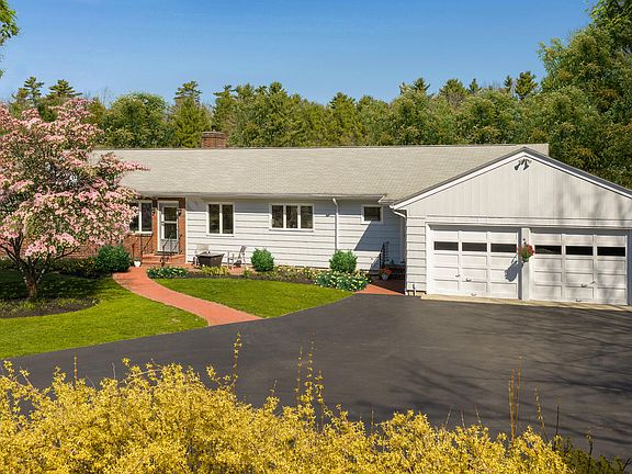 2nd image of 69 Falmouth Road